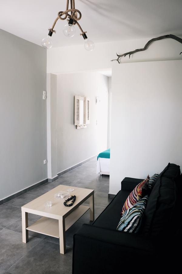 Esperida Rooms & Studios Amoopi Bagian luar foto